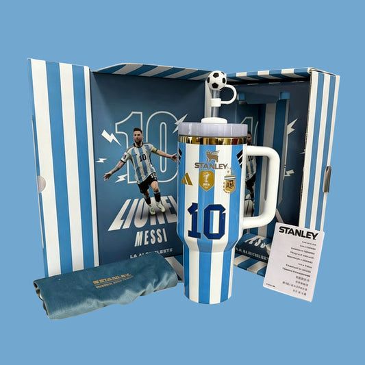 The Perfect Tumbler for Football Fans: A Tribute to the Legendary No.10