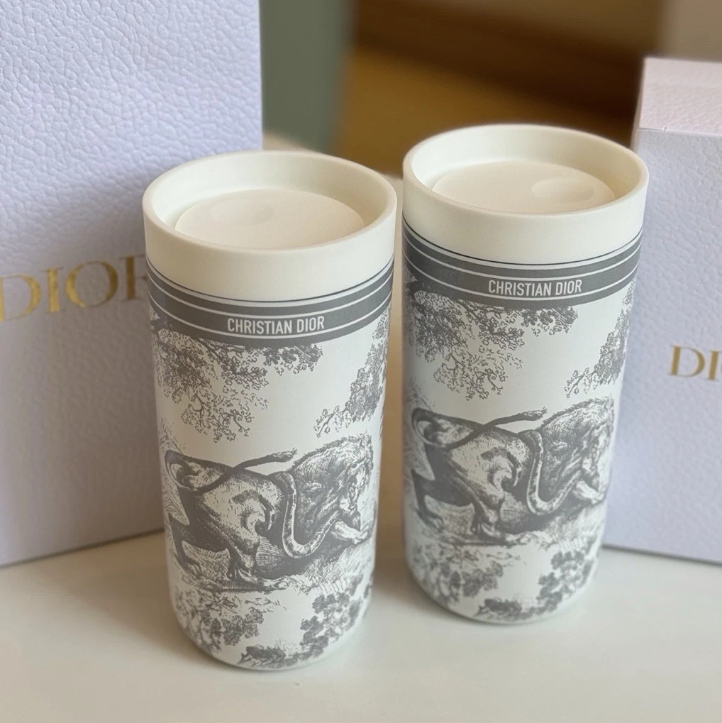 Vintage Tiger Toile Travel Tumbler